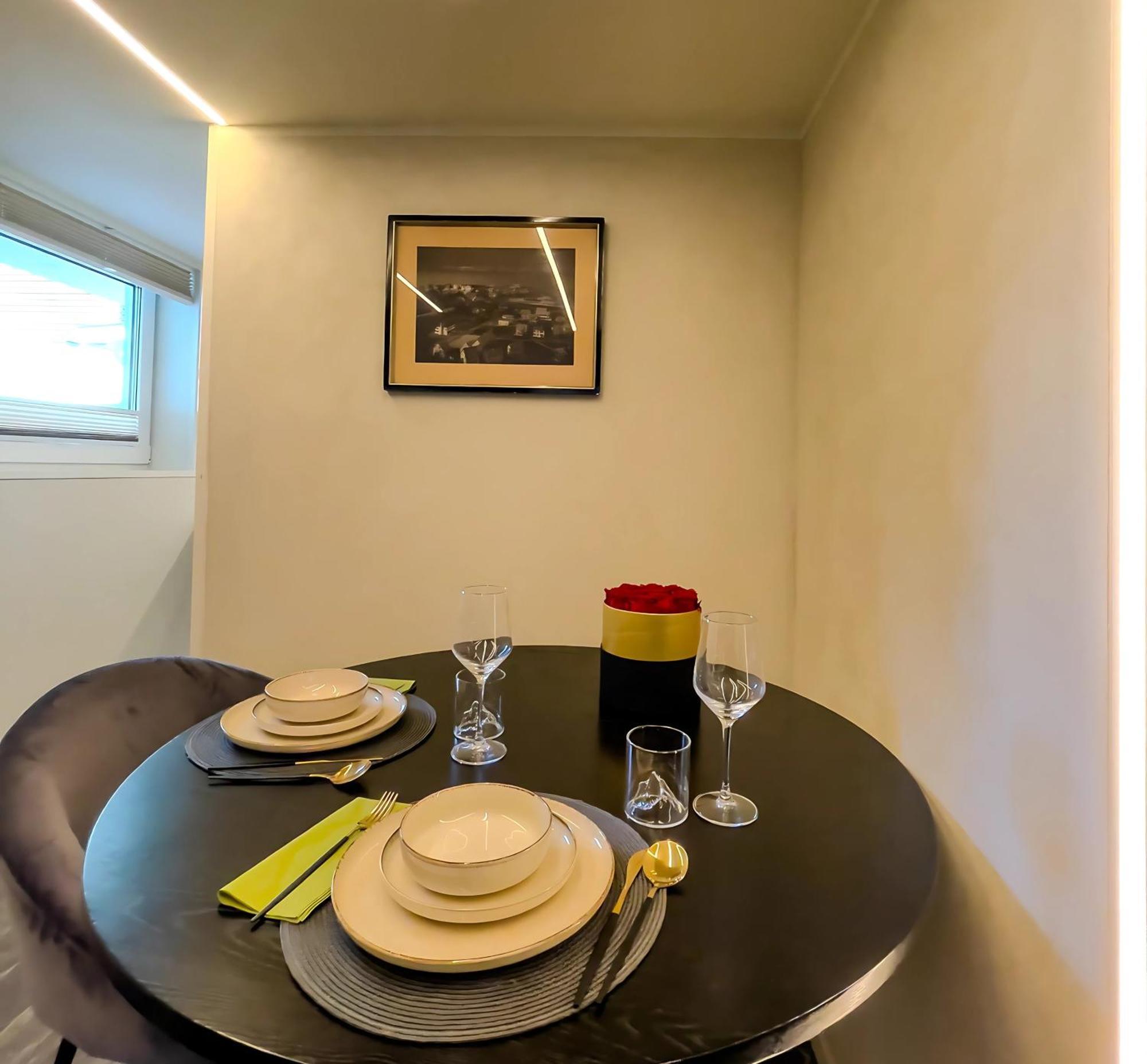 Andalsnes Underground Flat Διαμέρισμα Εξωτερικό φωτογραφία